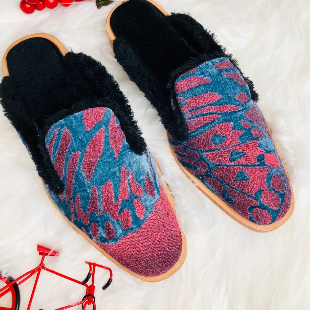 FREE PEOPLE Velvet Mule - Picture 3 of 6